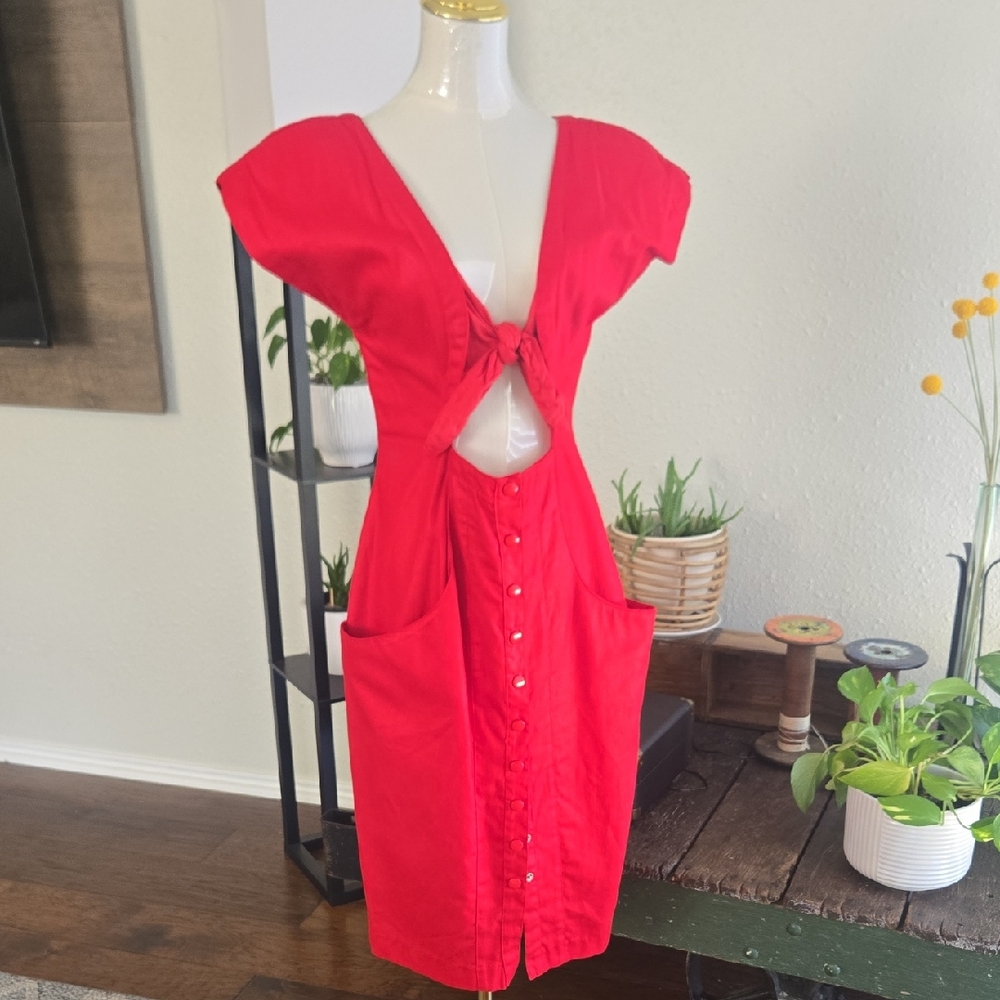 Chic Red Midi Dress with Front Tie